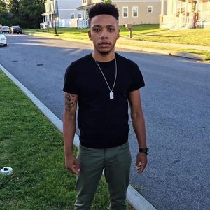 Meet your Posher, Khaleeq